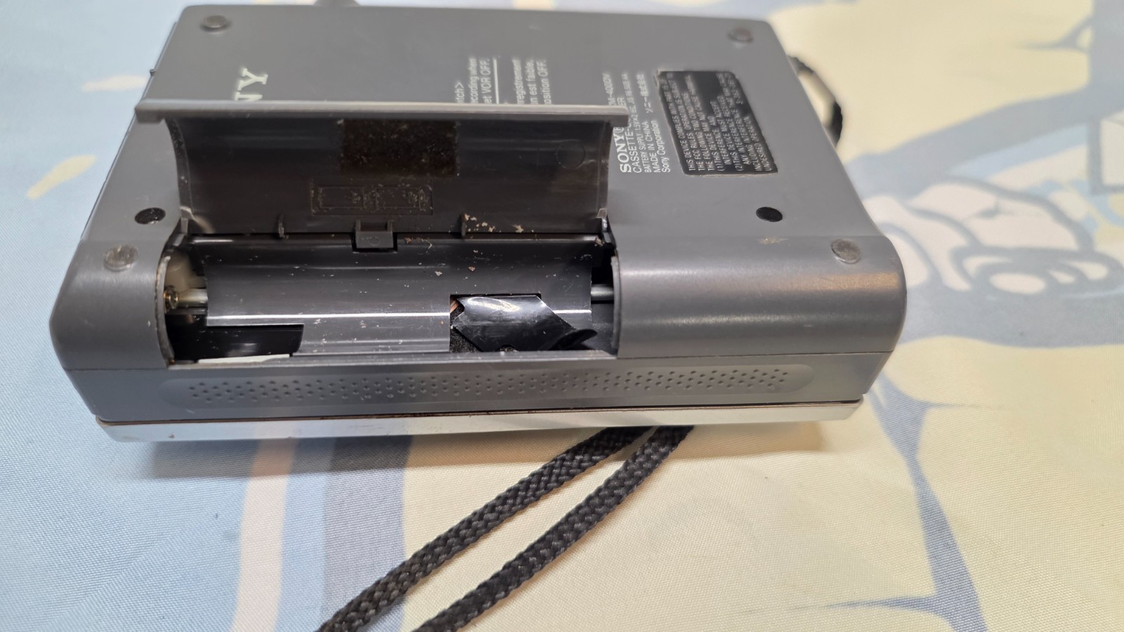 Sony TCM-400DV Handheld Cassette Voice Recorder Silver Walkman Tested Vintage