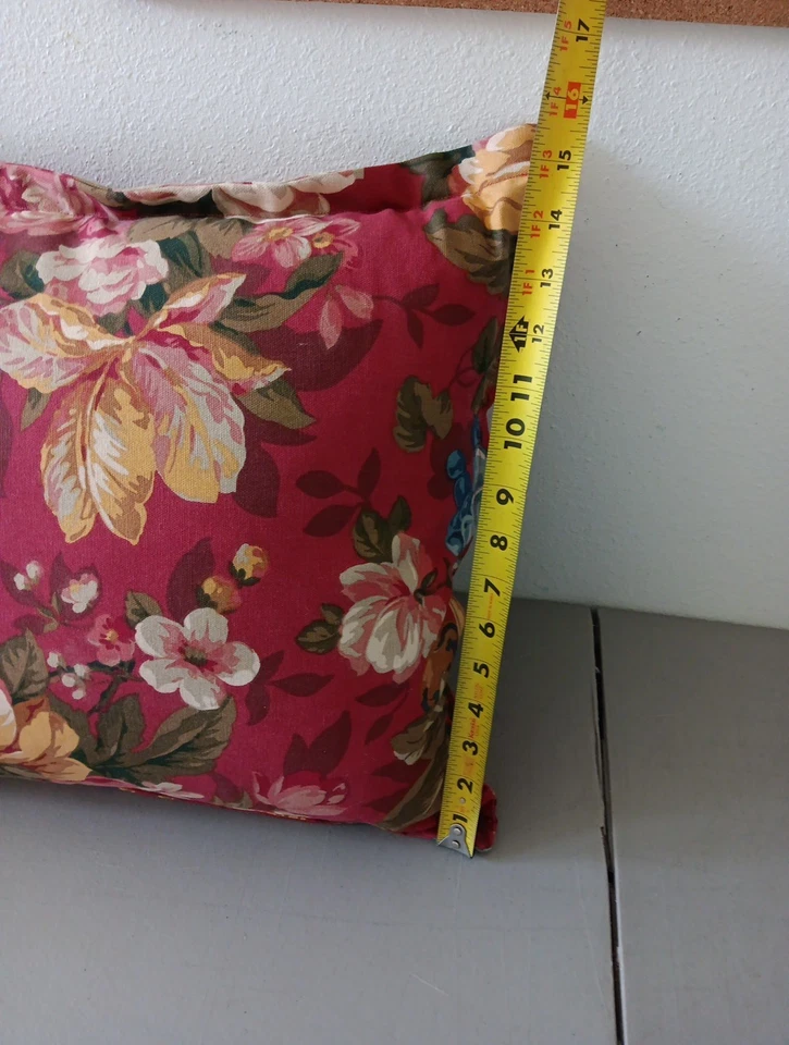 Almohada de respaldo de silla de colección GRANDE oblonga floral cottagecore repollo rosa rojo Foto 4 de 4
