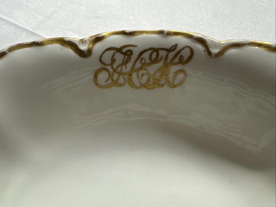 Cuenco de porcelana vintage H&C Haviland borde festoneado con borde dorado Foto 2 de 4