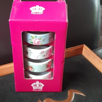 Royal Albert New Country Rose Porzellan Serviettenringe Halter x 4 Sommer Tee Party