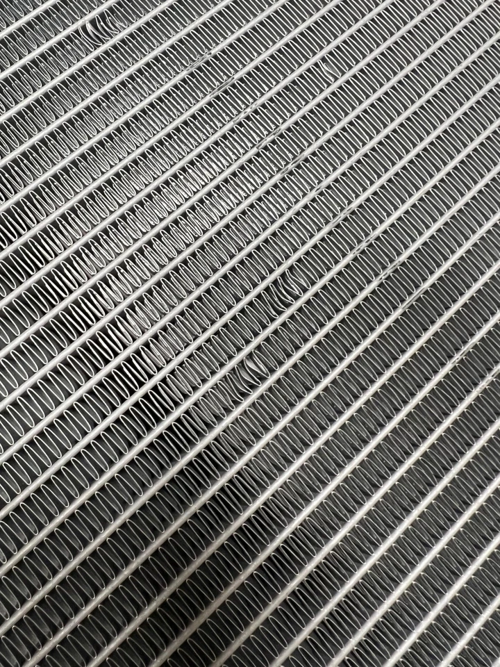 BMW M62 Nissens radiator 60752A **NEW OPEN BOX** - Image 4 of 4