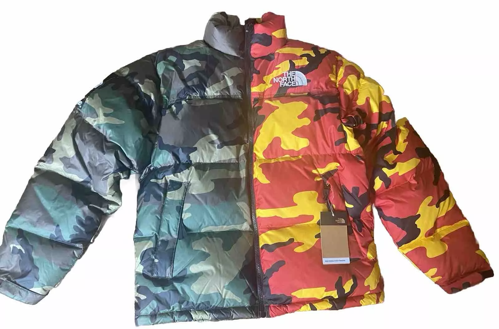 Veste Supreme The North Face Split Nuptse camouflage bois, taille : petit neuve avec étiquette