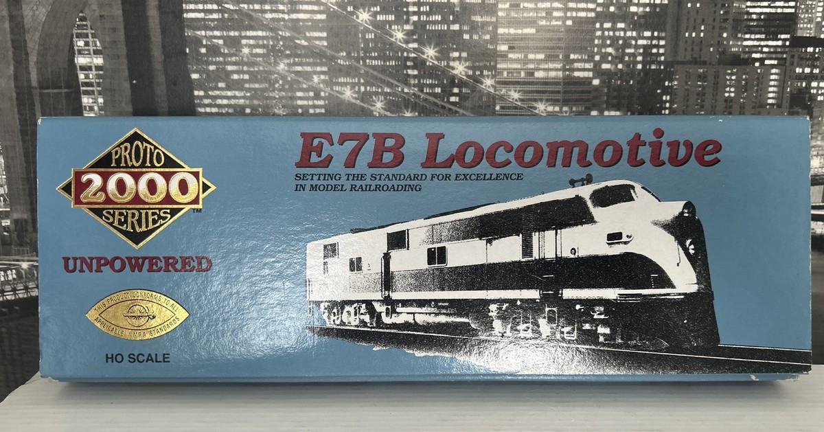 PROTO 2000 PB & E7B Locomotive HOスケール　２箱 HO Lifelike Proto 2000 E7B Unpowered B-UNIT Locomotive FEC