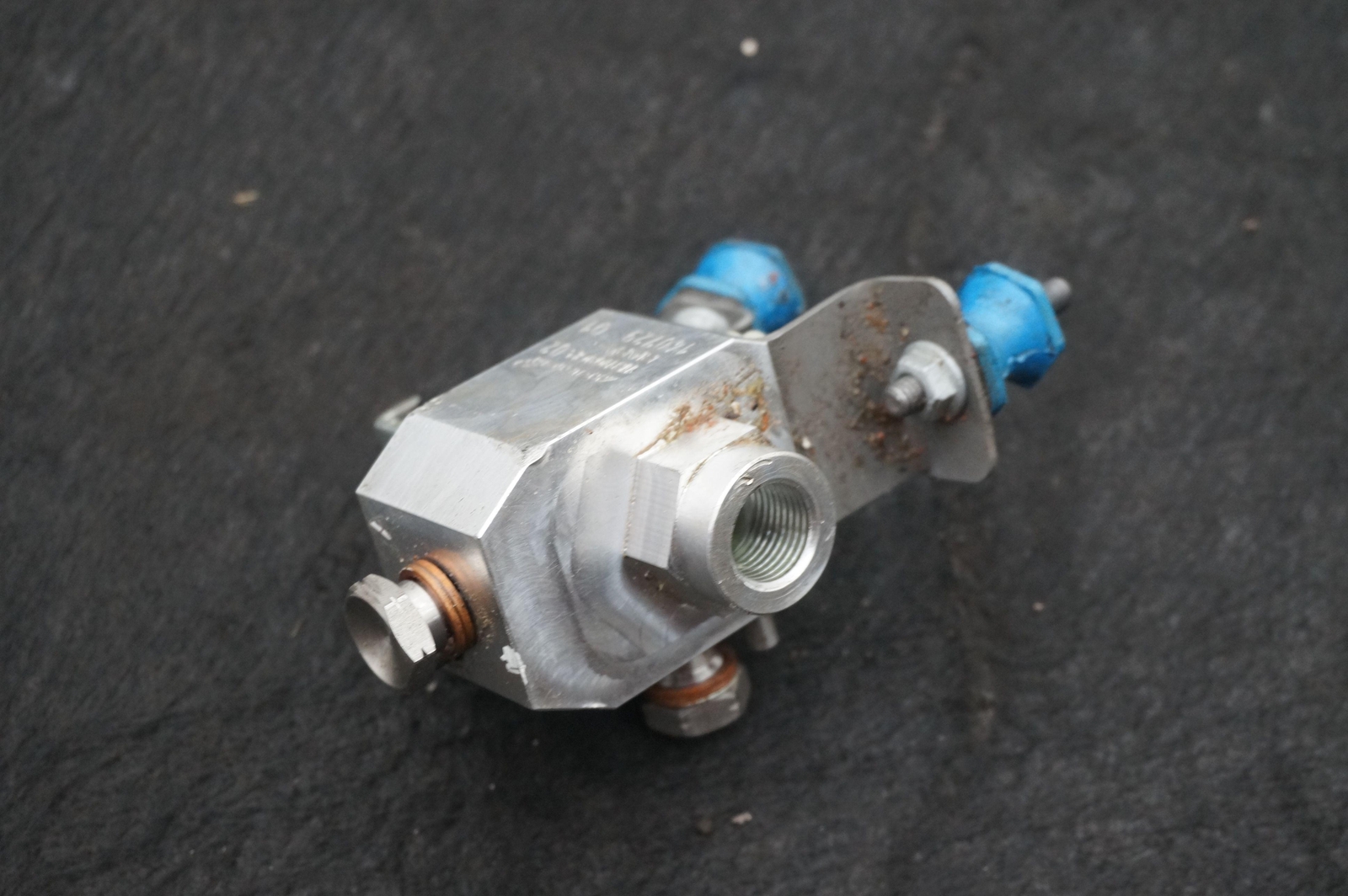 Hydraulic Oil Valve Block Solenoid OEM 11B1103CP McLaren 650S 2015-17
