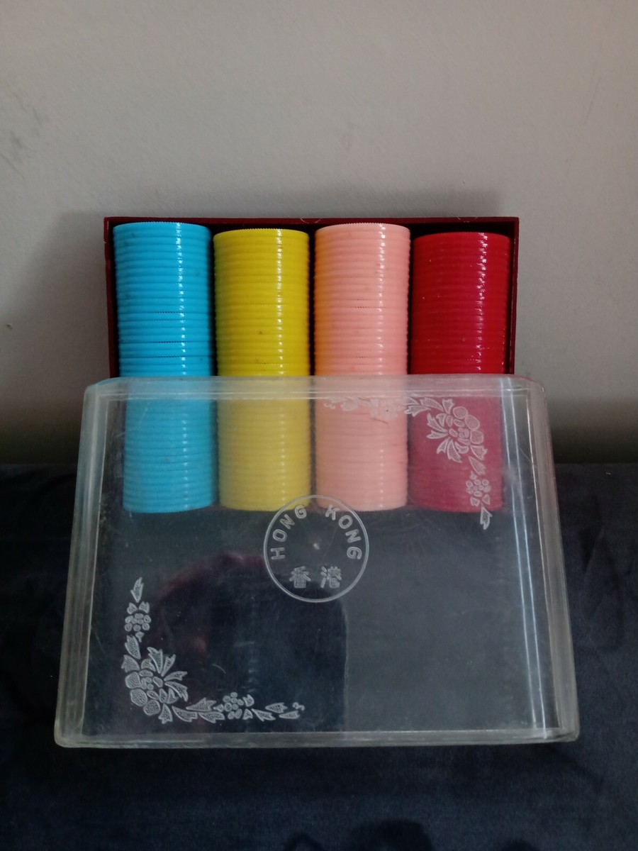 Boîte De Compteurs De Jeu Vintage Années 60/70 – Pions Plastique 38mm Pour Jeux Société