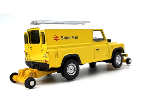 ED 1:76 Giallo Land Rover Defender 90 British Rail Modello Diecast Auto da Collezione - Foto 6 di 7