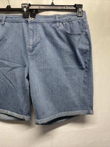 Ashley Stewart Women’s 24 Blue Herringbone Shorts Denim Pockets Cuffed - Picture 8 of 14