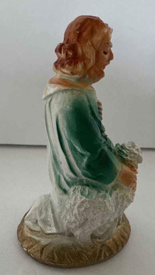Nativity Shepherd with Sheep Chalkware 3” Tall Vintage 1940’s Beautiful - Imagem 3 de 4