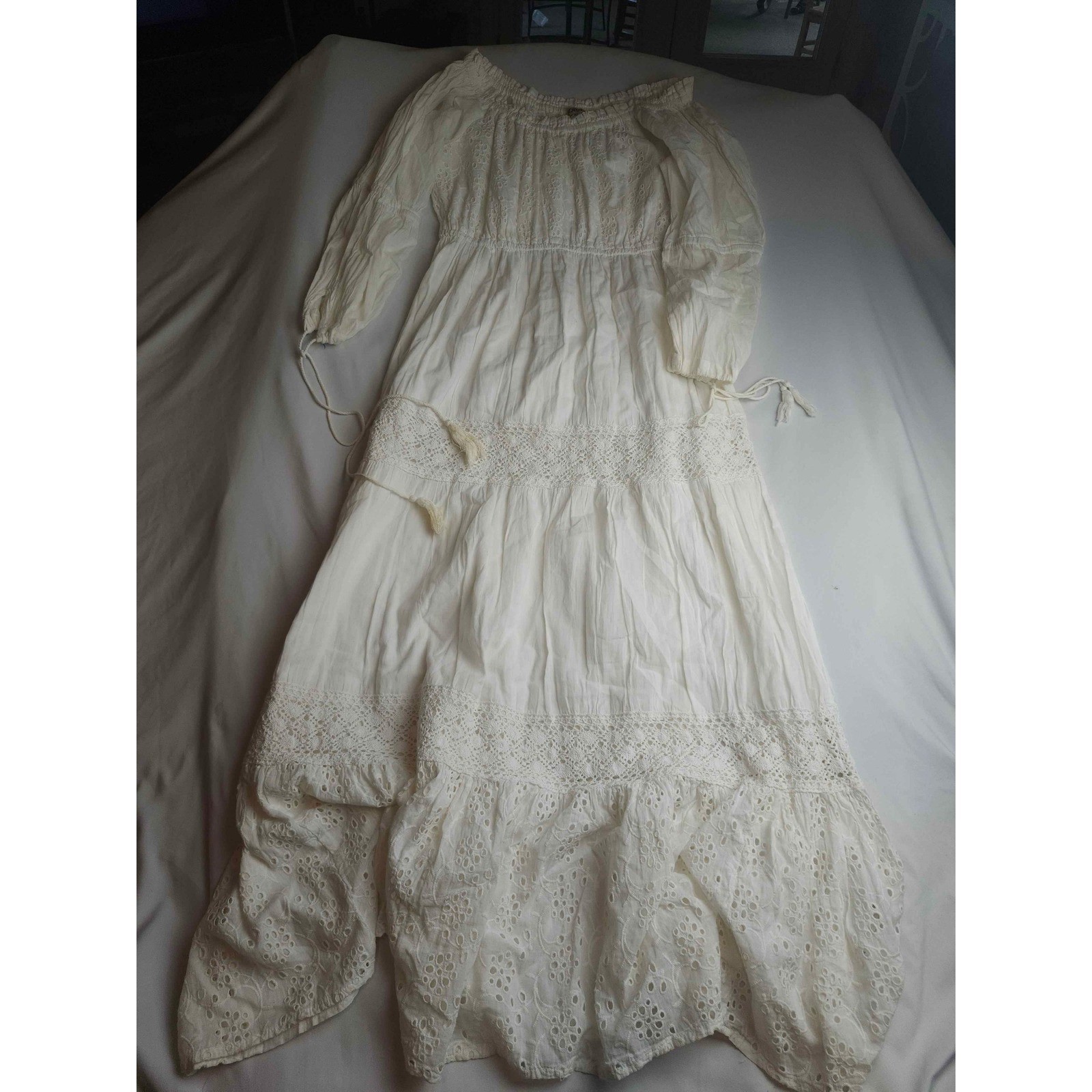 Magic White Cotton Eyelet Maxi Dress Boho Off Shoulder Long Sleeve Womens Medium
