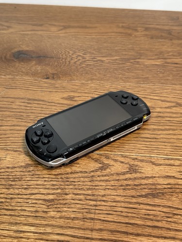 Sony PSP-3003 (PlayStation Portable) - Ersatzteile oder Reparaturen