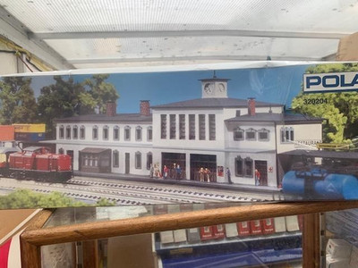 Pola 320204 N Scale Burgstadt Station Kit