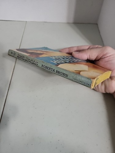 Sleaze Vintage Pb, Hotel Hustlers by Roberta, Brown Reader Pleasure Books! - Picture 2 of 7
