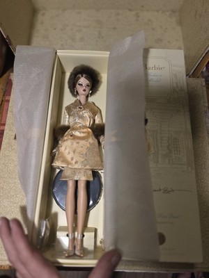 JE NE SAIS QUOI SILKSTONE BARBIE 2008 - GOLD LABEL (9,100 WW) - NRFB - L9598