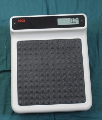 Seca Model 770Personenwaage  0,1 - 200 kg Digital Waage robust Sehr ordentlich