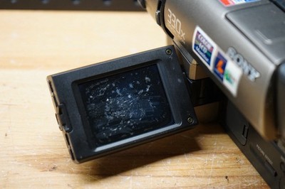 N) Sony CCD-TRV46 Hi8 Cassette Analog Handycam Vision Camcorder