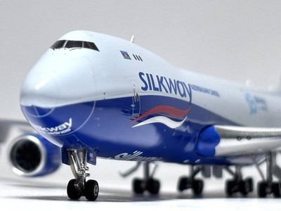 1/400 Phoenix B747-8F Silk Way West Cargo (Current 10th Anniersary Logo) Reg.
