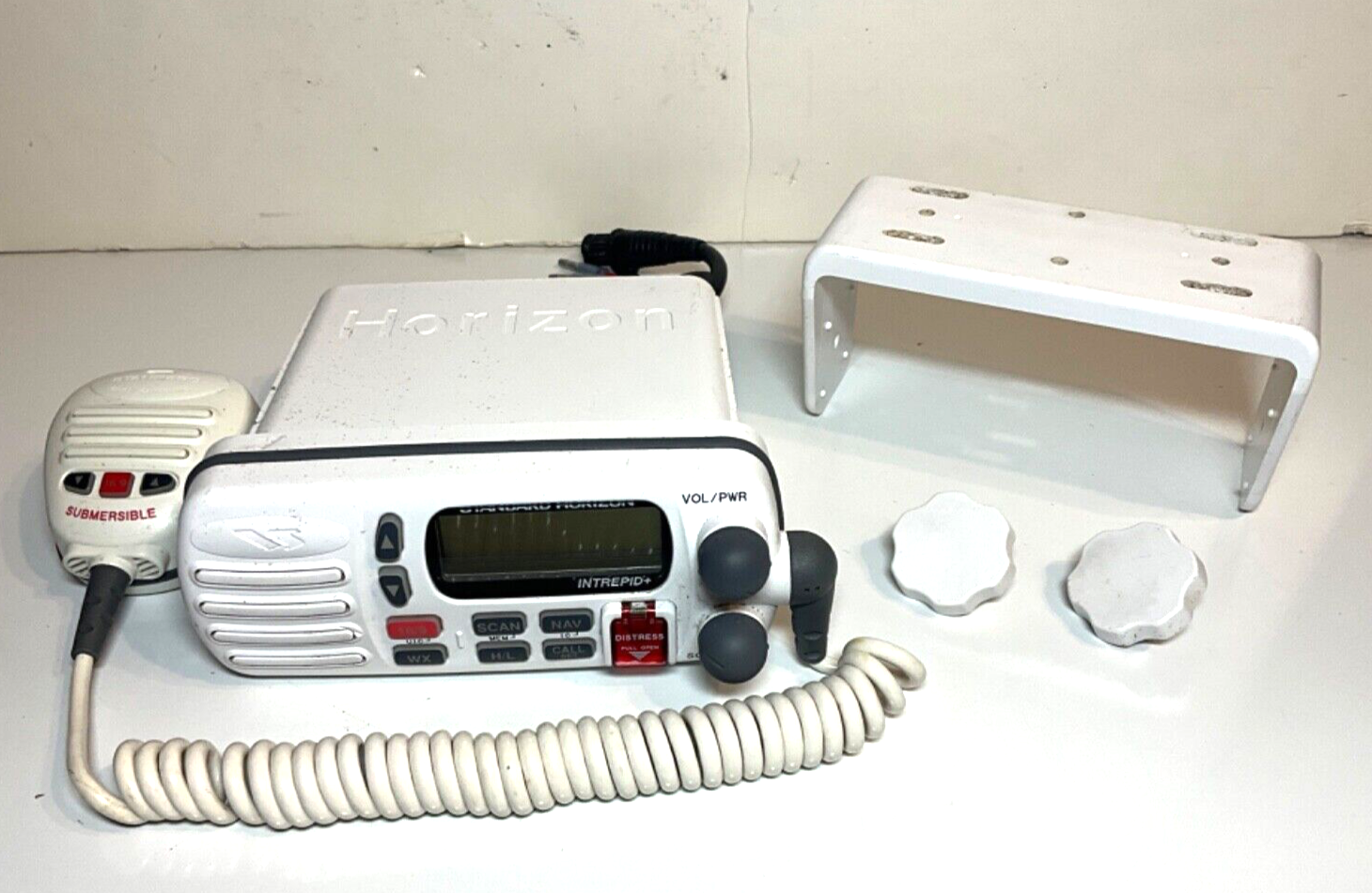 Standard Horizon Intrepid+ GX1270S (AA1S1) VHF FM Marine Radio White - FREE SHIP