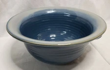 Tumbleweed Pottery Blue Bowl With Side Handles .75 Qt two tone color 