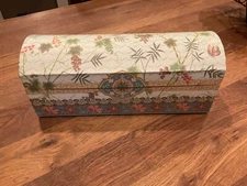 PUNCH STUDIO DOMED TRUNK KEEPSAKE BOX FLORAL BUTTERFLY DESIGN
