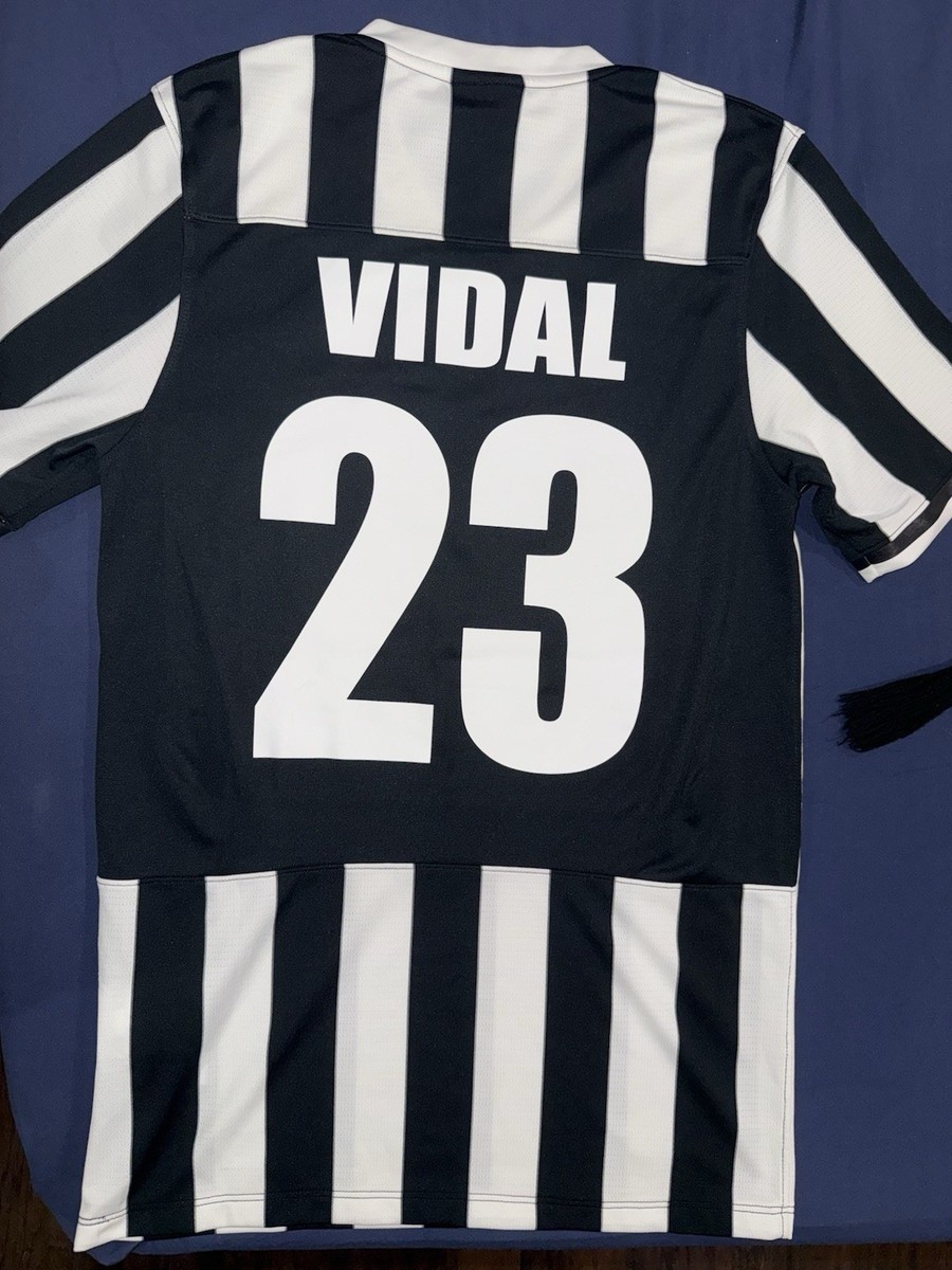 Juventus 2013/2014 Home Jersey Nike Size S Vidal #23 | eBay