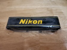 BRAND NEW Genuine NIKON CAMERA NECK STRAP 1.25-in wide Last Gen D Series