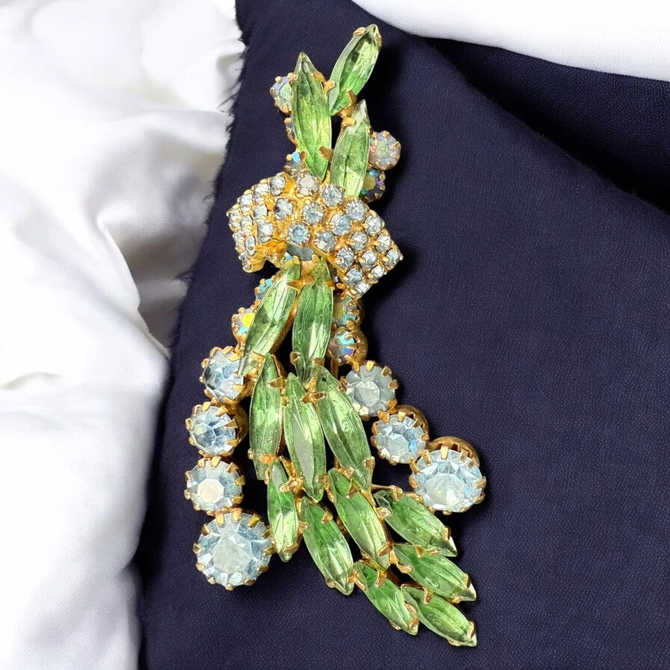 Juliana Style Floral Spray Bouquet Clear Aqua & Peridot Rhinestones Brooch VTG - Image 4 of 4