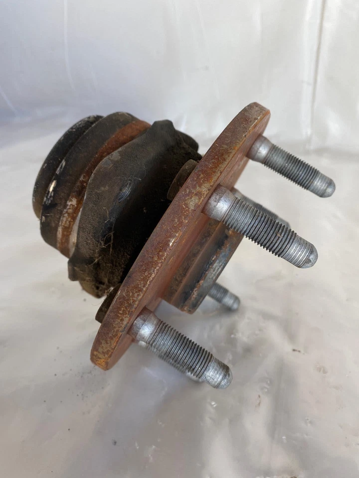 Подшипник переднего колеса и ступица в сборе левая со стороны водителя левая 2000 - 2005 CHEVY TAHOE LH - Изображение 3 из 4