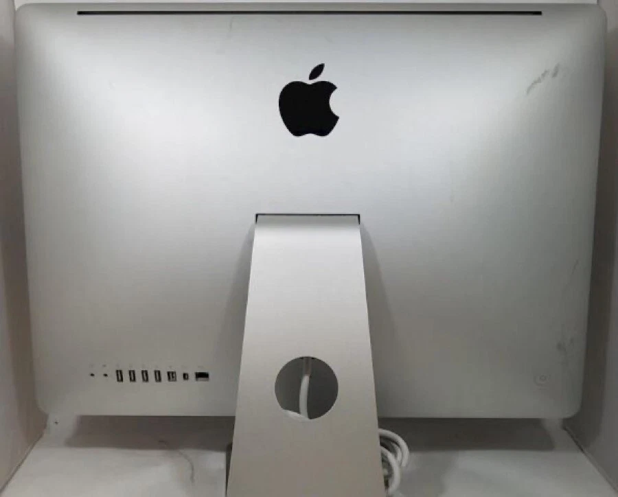 Apple iMac A1311 21.5 inch Desktop - MC508LL/A with Apple Keyboard - Image 2 of 4