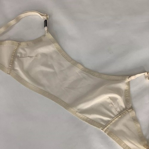 Victoria’s Secret Cream Logo Velvet Trim Fine Mesh Bralette - Size XS - BNWT - Picture 3 of 6