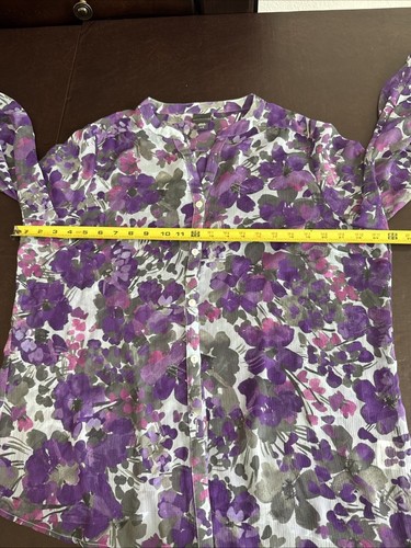 Blusa floral transparente con botones Covington púrpura y verde para mujer XL - Imagen 6 de 12