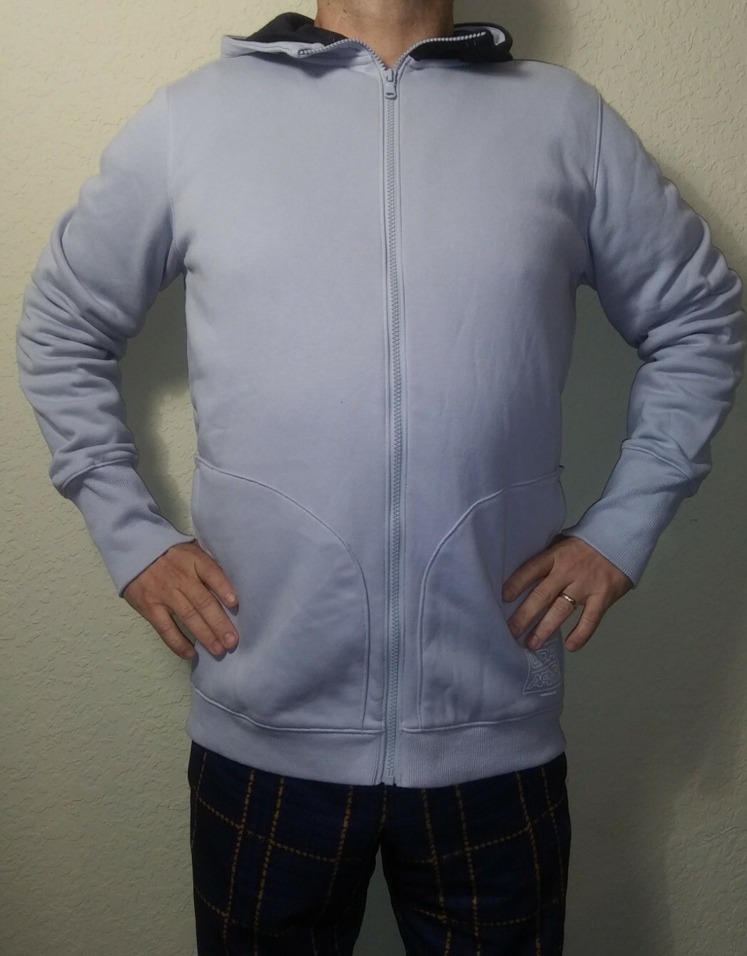 Picture 1 of 20