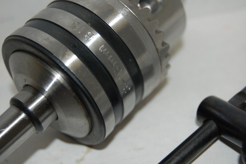 Mandril de taladro BLUEROCK DE ALTA RESISTENCIA 5/8" MT1 - Morse Taper 1 adaptador - Prensa - Imagen 4 de 9