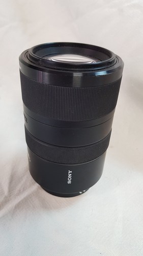 Sony SAL70300G 70-300mm f/4.5-5.6 G SSM A Mount Lens - Picture 2 of 14