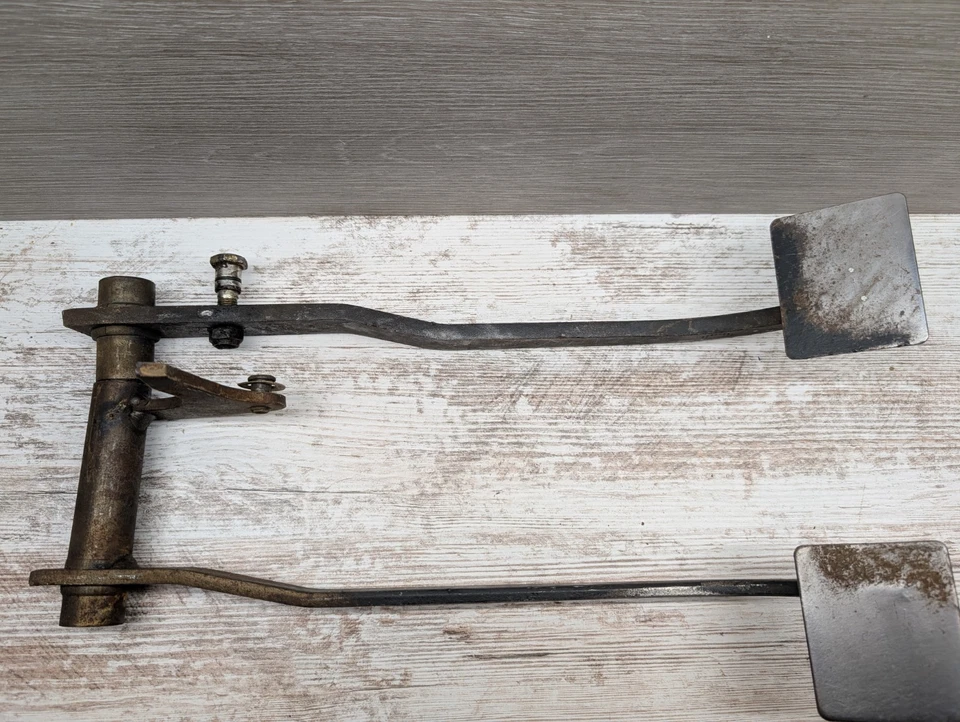 Conjunto de pedal de embrague para camioneta Dodge 1976 D100 D200 D300 W100 W200 W300 Foto 2 de 4