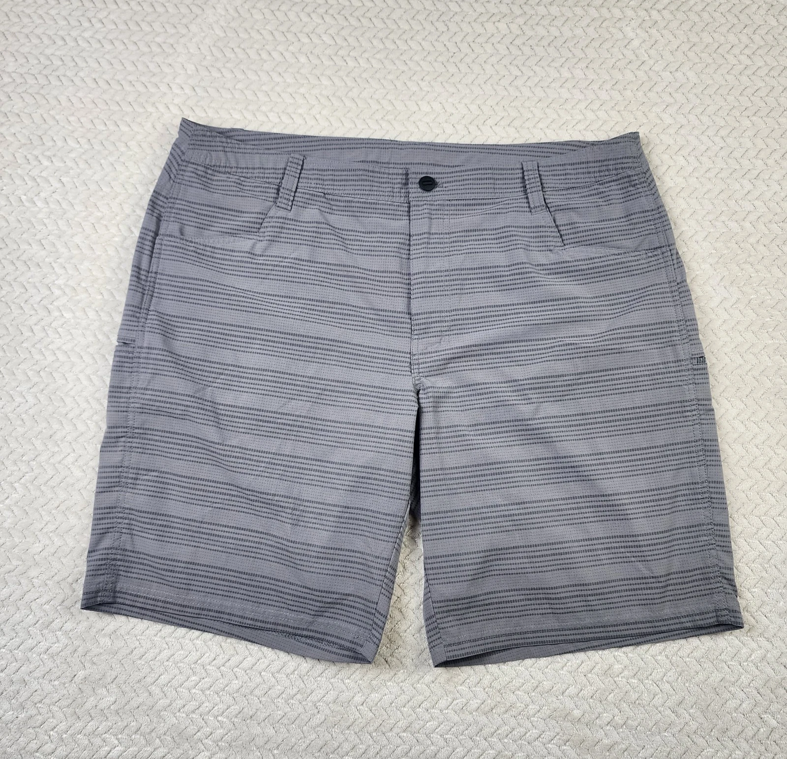 Kuhl Technical Hiking Cargo Shorts Men's 40 10" Inseam Gray Micro Stripe