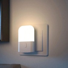 Plug In LED Night Light Dusk to Dawn Sensor Adjustable 2700K Warm White.