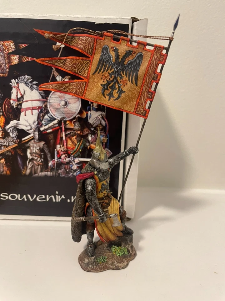 Caballero Guerrero Alemán XII con Águila Doble Cabeza Estándar 54mm 1/32 Metal RARO Foto 3 de 4