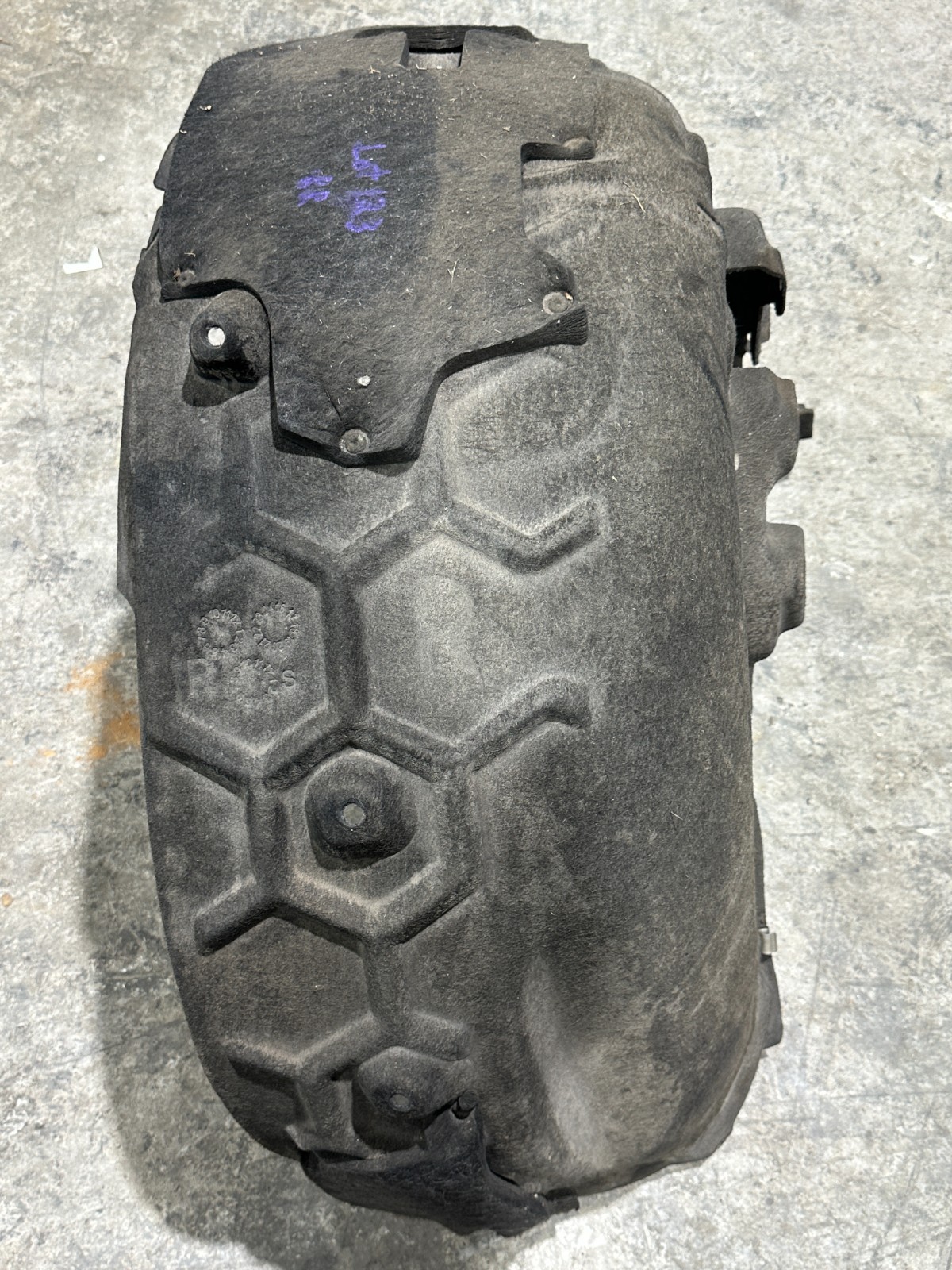 2018-2024 LAMBORGHINI URUS REAR RIGHT FENDER LINER OEM