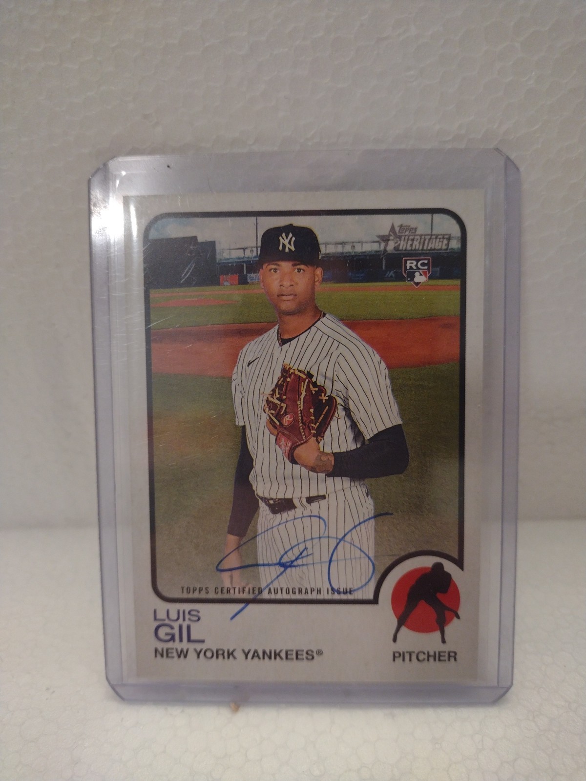 2022 Topps Heritage - Real One Autographs Luis Gil #ROA-LGI (AU, RC)