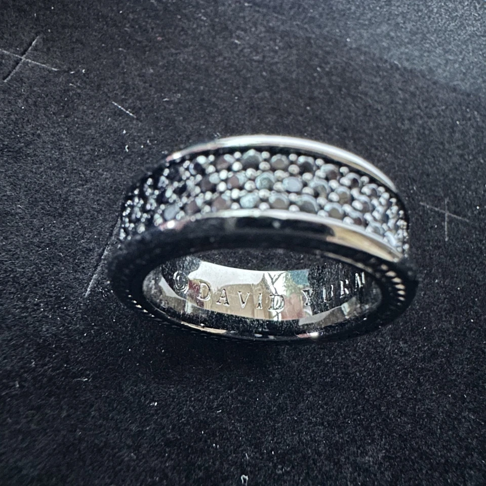 Anillo David Yurman Titanio Negro con Diamantes 8.5mm Pavé Tres Filas Banda Talla 9 Foto 4 de 4