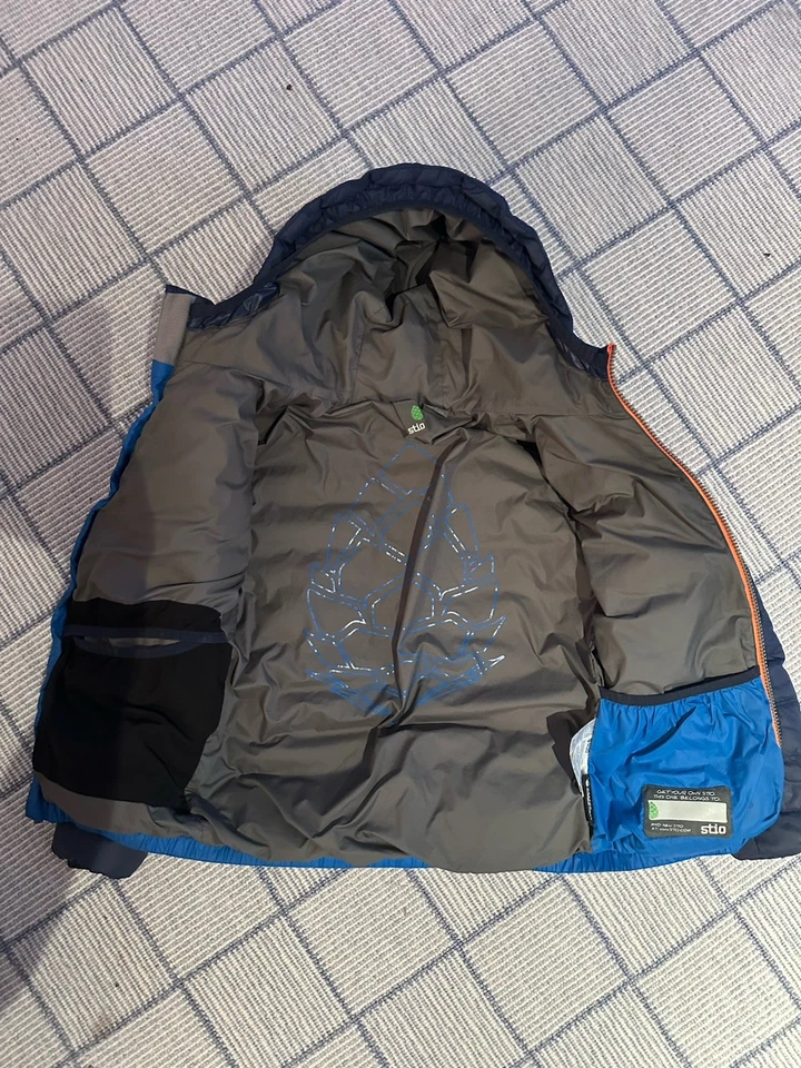 STIO ~ kids Hometown Down Hooded Jacket ~ Green Size 8 Youth boys girls - Image 2 of 4