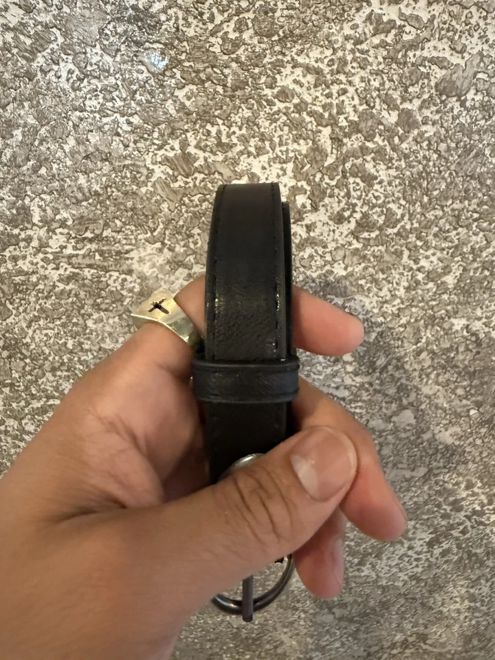 Oakley Belt Black Leather 40in Long - Image 3 of 3