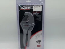RIDGID RC-1625 1/8" - 1 5/8" Grey Ratcheting Plastic Pipe And Tubing Cutter
