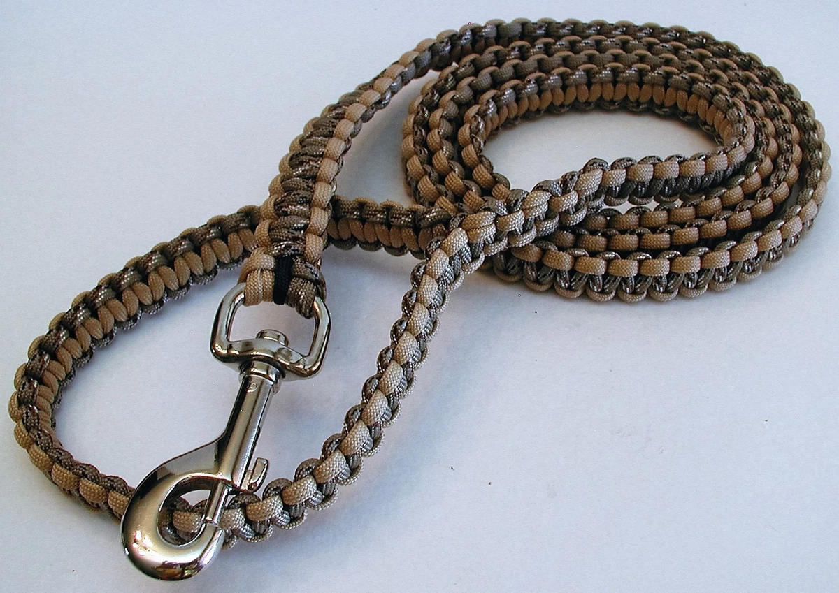 Paracord Dog Leash Heavy Duty 5' Long Custom Made Desert Camo & Tan In Color