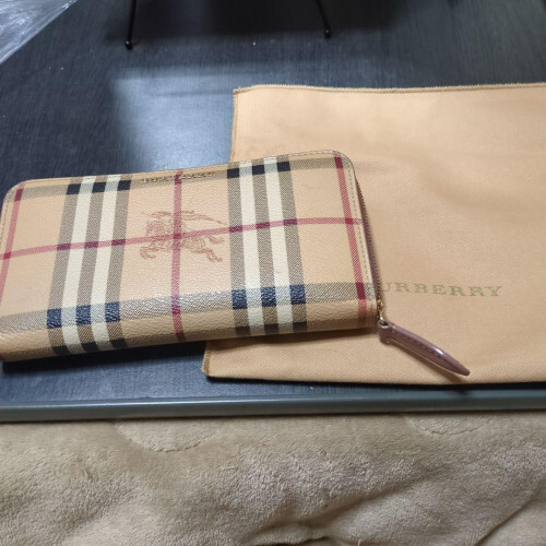 BURBERRY Nova Check PVC Leather Long Zip Wallet in Beige 2959