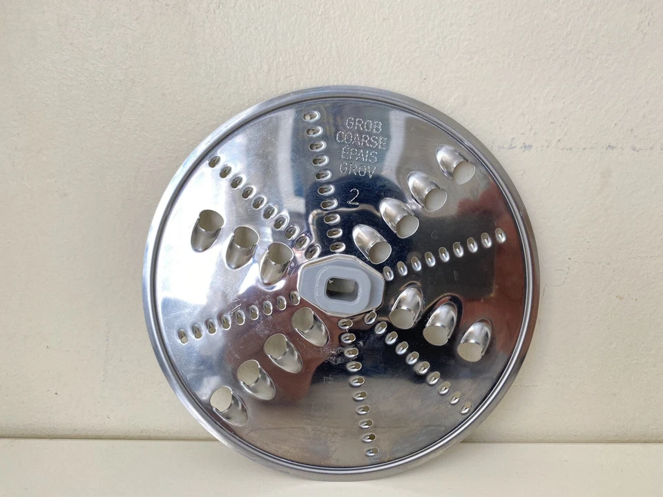 BOSCH FOOD PROCESSOR MCM 3501MGB, ATTACHMENTS ONLY - Image 3 of 4