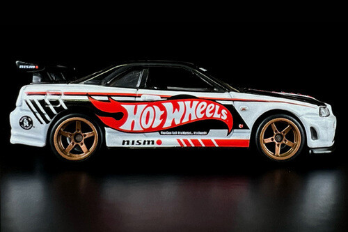 Hot Wheels Japan Convention 2025 Nissan Skyline GT-R BNR34 rechte Seite mit Aufkleber - Bild 11 von 15