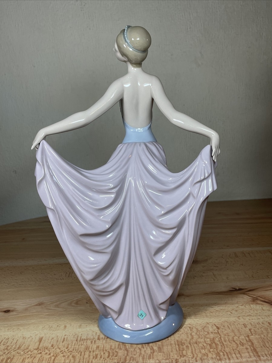 Vintage Lladro Ballet Dancer Ballerina Lady Porcelain