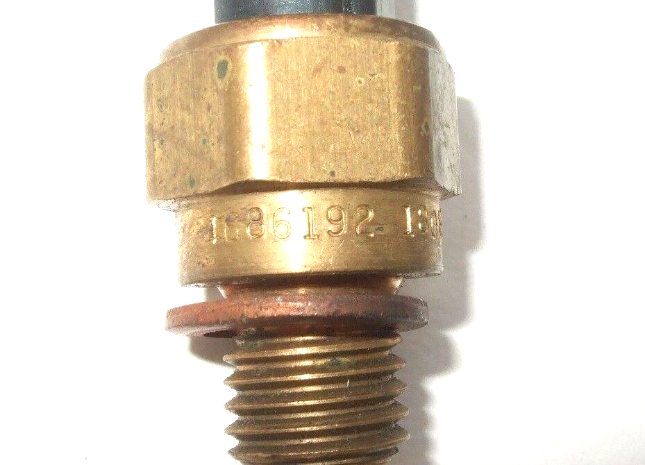 NEW GENUINE/ OEM 4686192 4863824 45962045F for JEEP CHEROKEE 