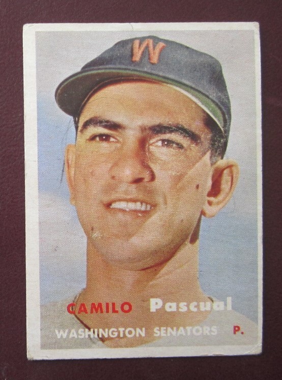 1957 Topps Camilo Pascual (Washington Senators) #211 VG/EX